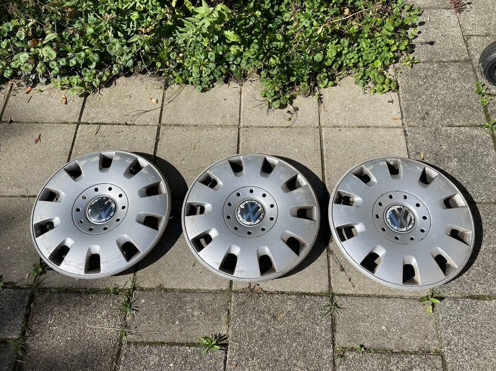 Set van 3 Volkswagen wieldoppen 16”, Ophalen of Verzenden, Gebruikt