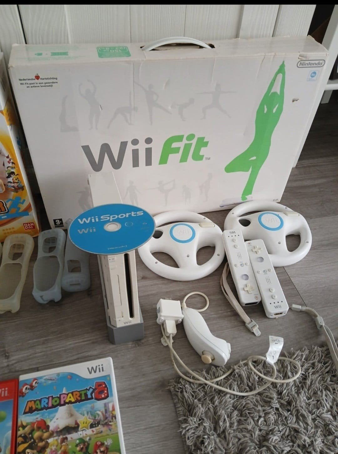 Nintendo wii compleet pakket met spellen en accessoires, Ophalen, Gebruikt, Met 2 controllers