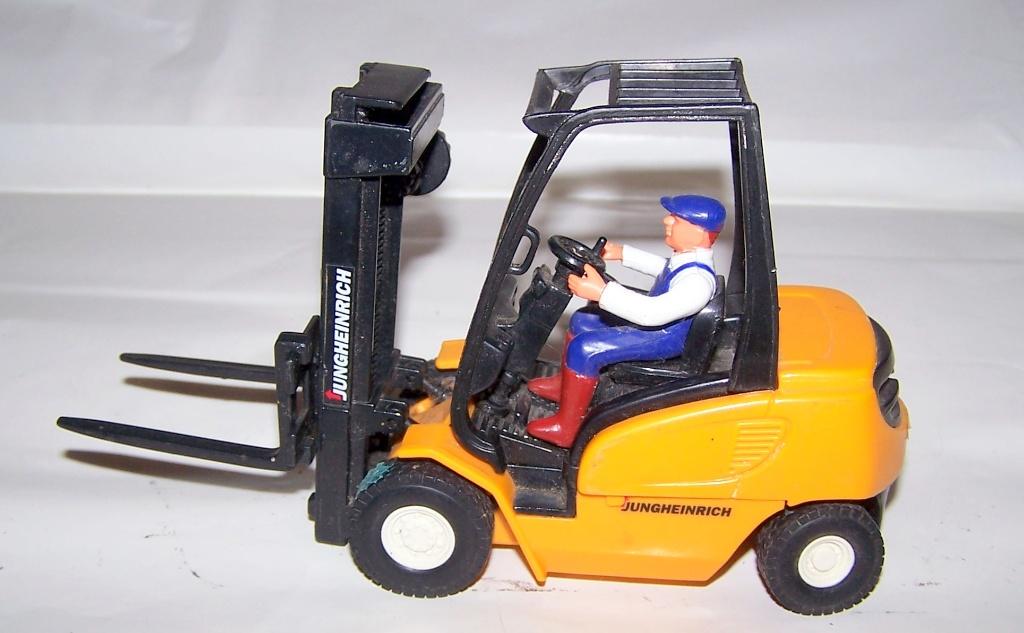Mooi heftruckmodel Jungheinrich. Izgs., Hobby en Vrije tijd, Ophalen of Verzenden, Zo goed als nieuw, Overige typen, Overige merken