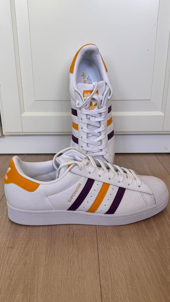 Adidas Superstar sneakers maat 46 - Zo goed als nieuw, Kleding | Heren, Schoenen, Ophalen of Verzenden, Zo goed als nieuw, Wit