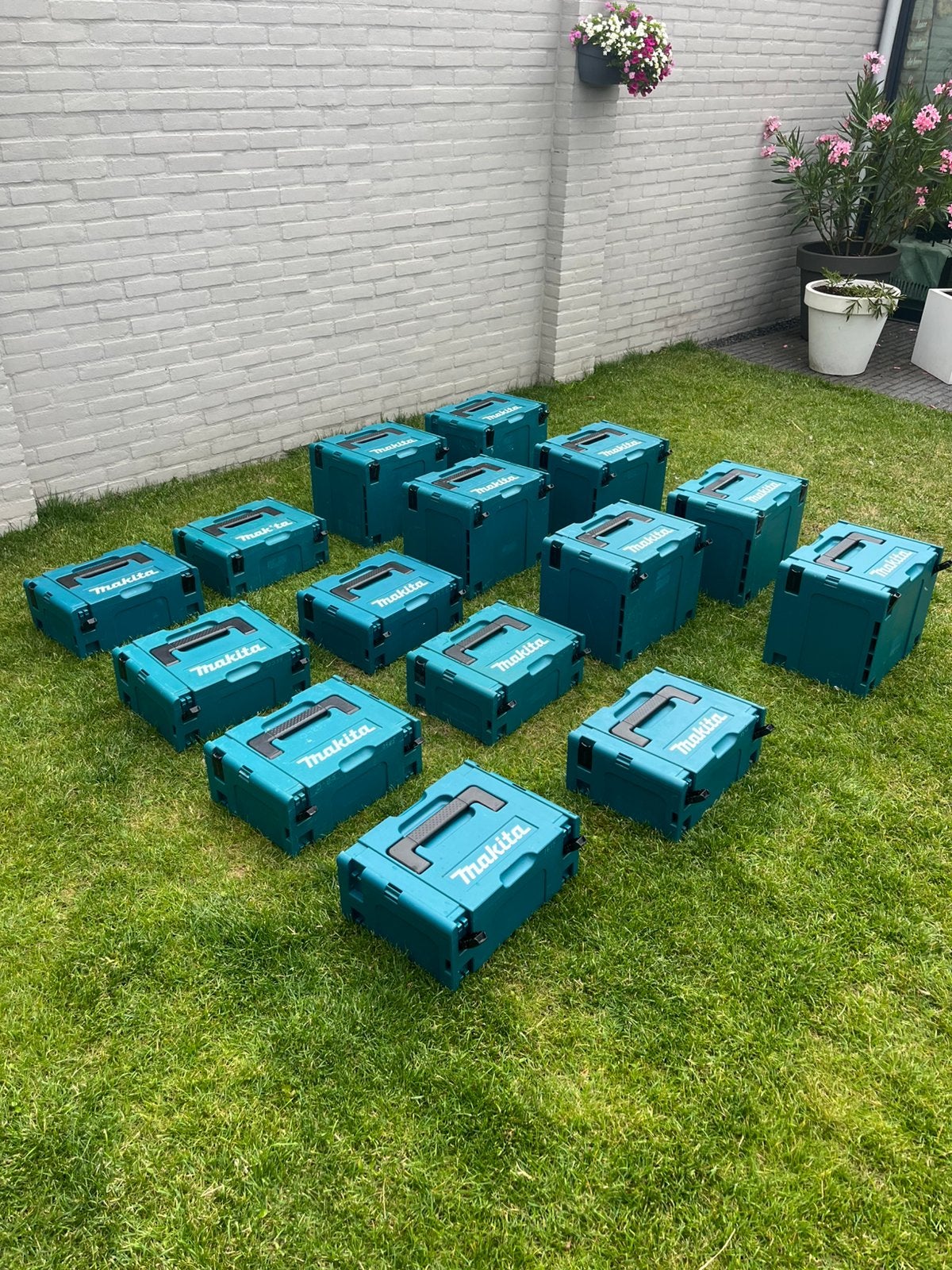Makita mboxen, Ophalen, Zo goed als nieuw