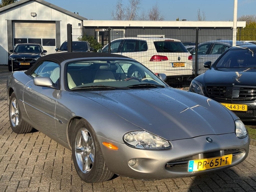 Jaguar XK8 4.0 V8 Convertible Cabriolet 1999 Youngtimer, foto 3