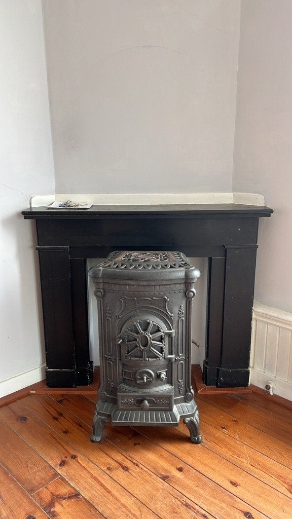 Antieke kachel/ Antique Cast Iron Stove, Ophalen, Gas, Zo goed als nieuw, Vrijstaand