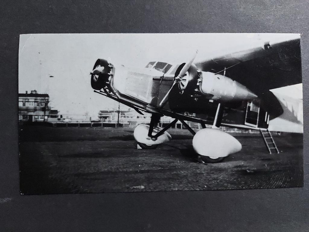 Foto v.d. voorkant van een Fokker F.XII (F700), Ophalen of Verzenden, Gebruikt, Kaart, Foto of Prent