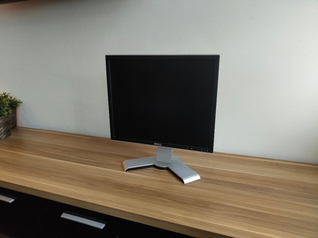Dell 1908FPc 19" monitor, Ophalen, Gebruikt, 3 tot 5 ms, In hoogte verstelbaar