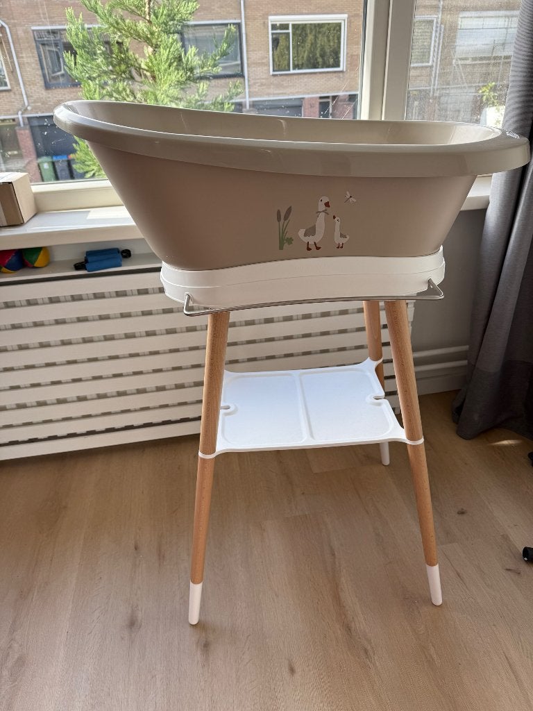 Bébé jou sense bad beige met eiken standaard en thermometer, Ophalen of Verzenden, Zo goed als nieuw, Badje, Bébé-jou