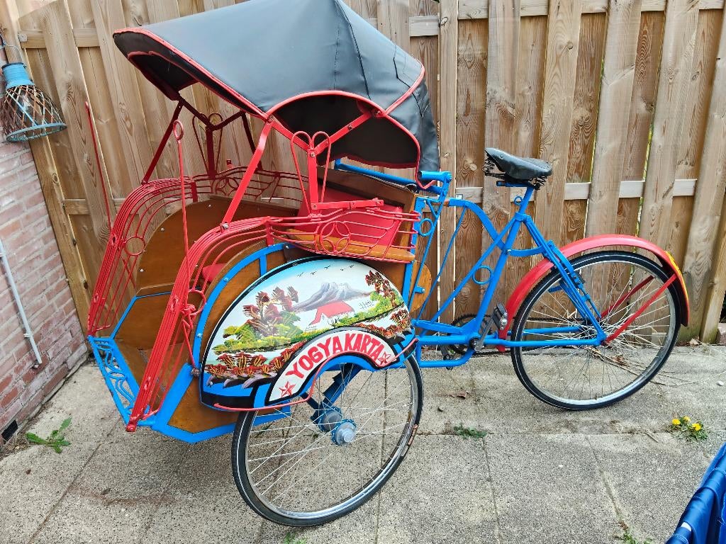 Becak (riksja) Indonesische fietstaxi, Fietsen en Brommers, Fietsen | Bakfietsen, Ophalen, Zo goed als nieuw, 2 kinderen, Huif