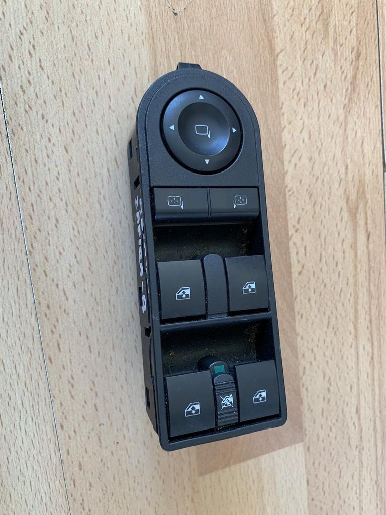 Opel Astra H , Zafira B raamschakelaar 4 knopjes, Auto-onderdelen, Dashboard en Schakelaars, Gebruikt, -, -, Opel