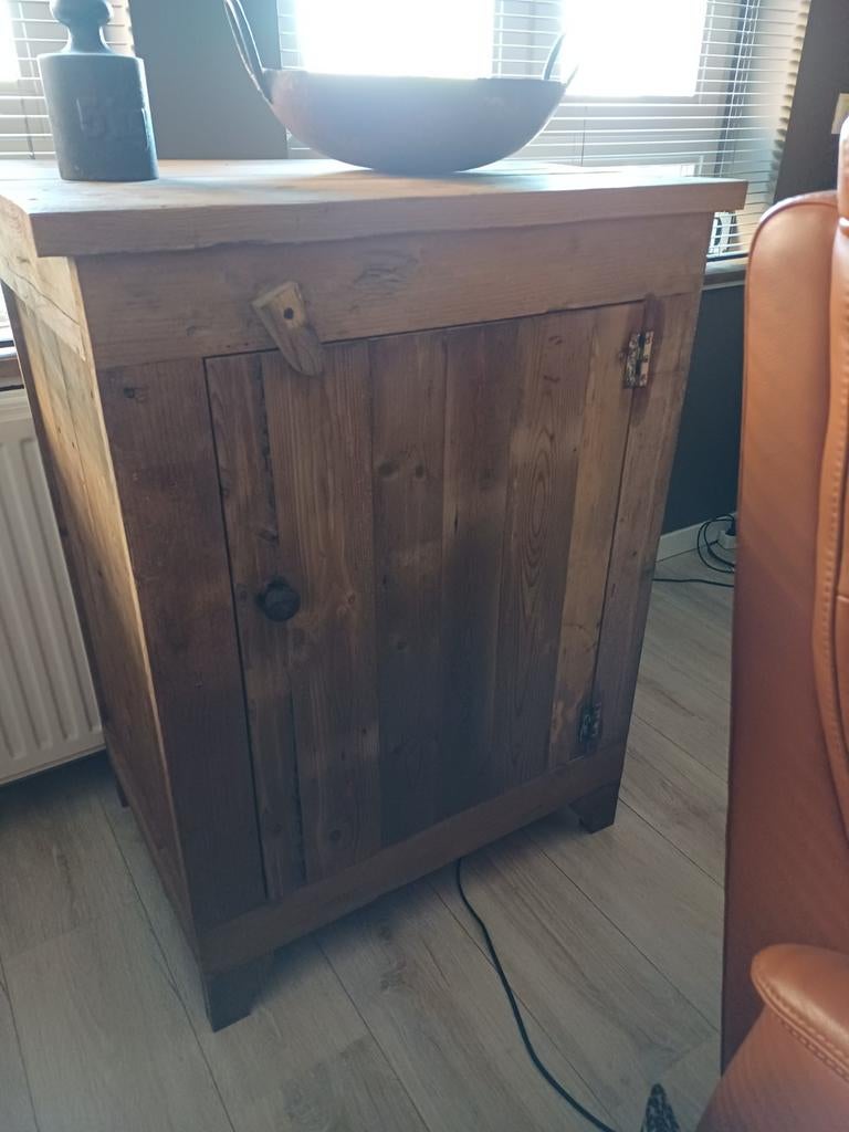 Kastje van oud hout, Ophalen, Zo goed als nieuw, 25 tot 50 cm, 50 tot 100 cm