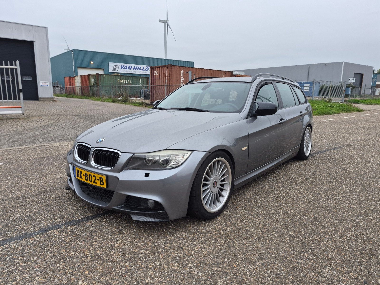 BMW 3-Serie 2.0 318 I Touring 2010 Grijs met panoramadak, Achterwielaandrijving, Handgeschakeld, Particulier, 1405 kg