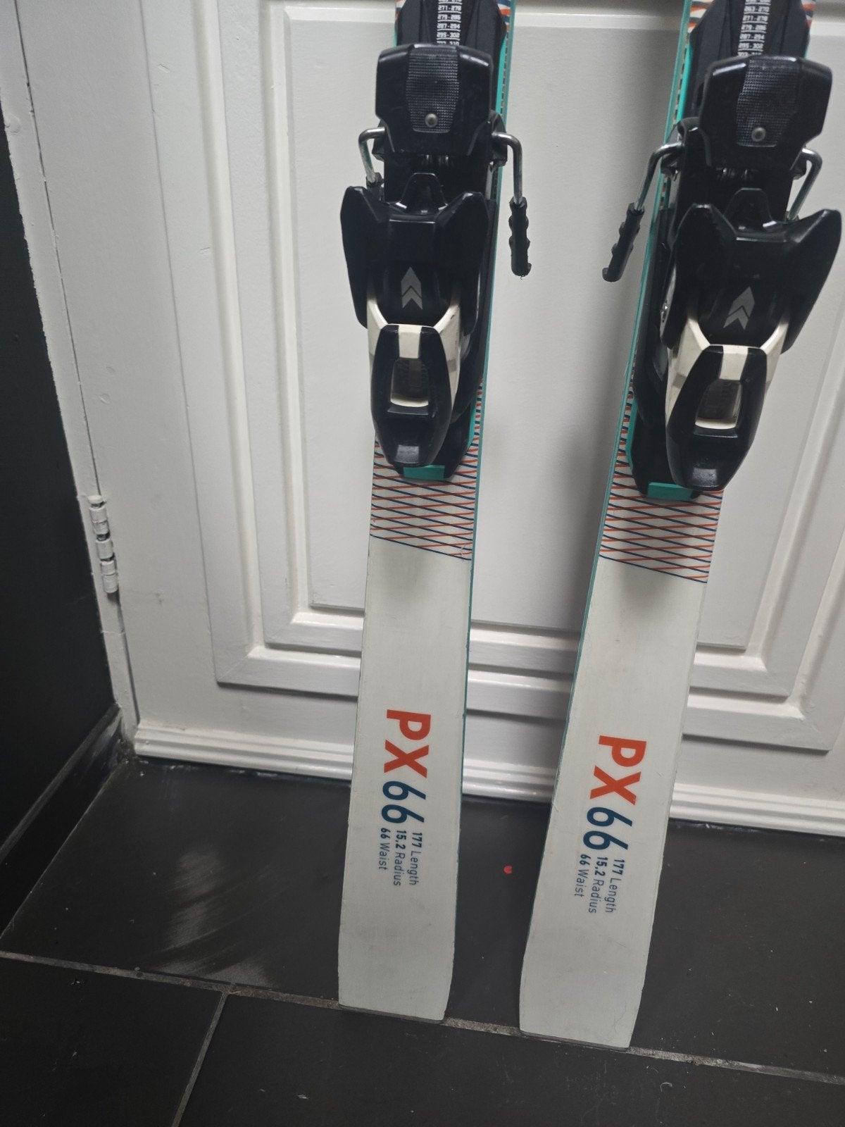 177cm KASTLE PX66 TOP ALL ROUND CARVE SKIS np800€, Overige merken, 160 tot 180 cm, Ophalen of Verzenden, Zo goed als nieuw