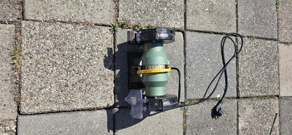 Torm FBG-125 Werkbankslijpmachine - Aan/uit knop defect, Ophalen