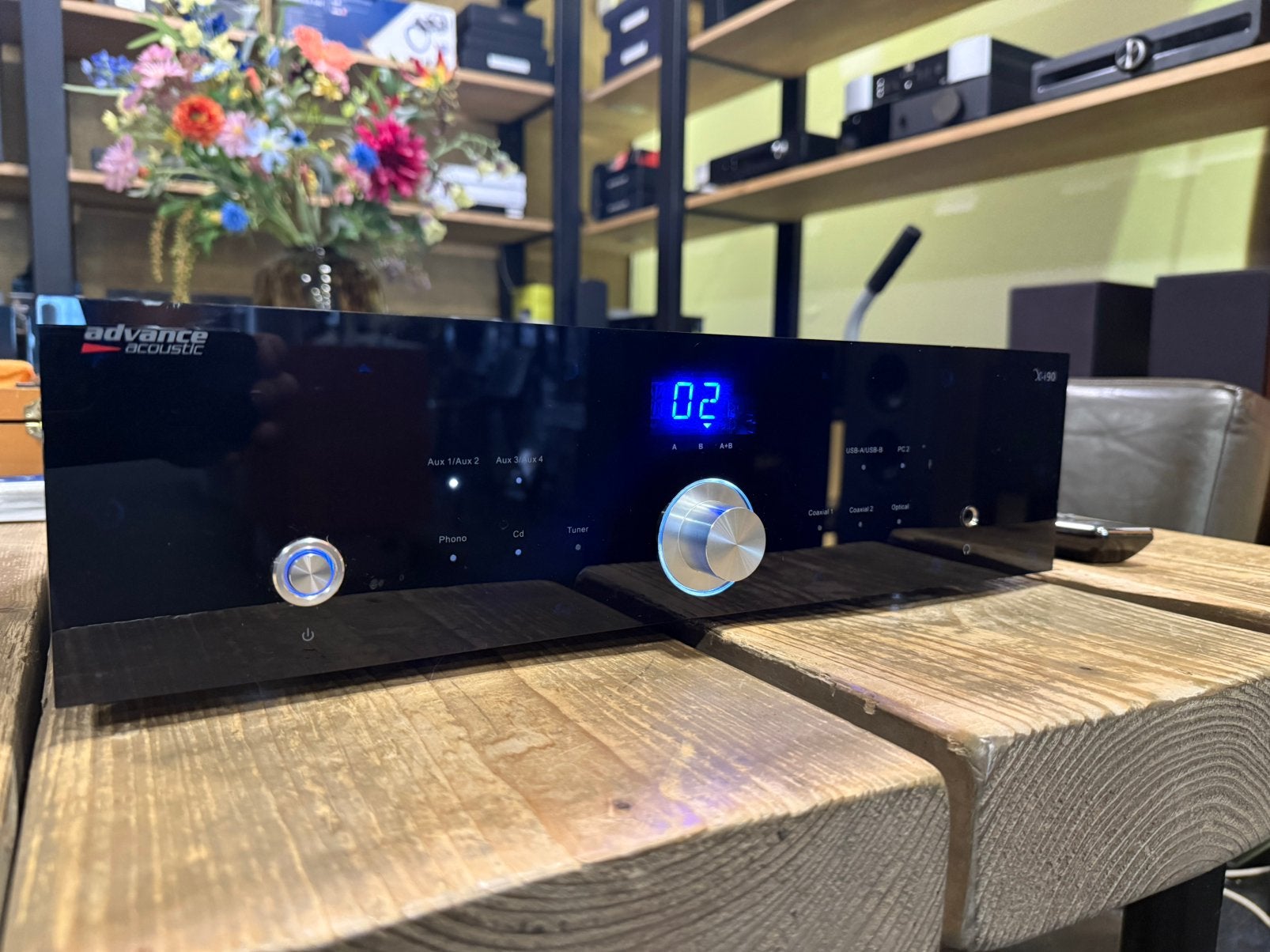Advance Paris X-i90, Gebruikt, 60 tot 120 watt, Stereo, Ophalen