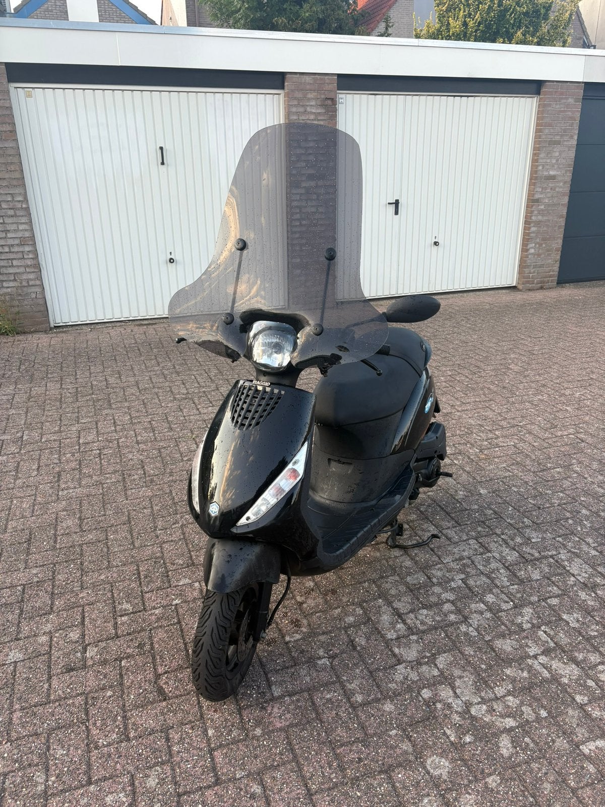 Piaggio Zip snor, Fietsen en Brommers, Scooters | Piaggio, Ophalen, Zip, Zo goed als nieuw, Benzine