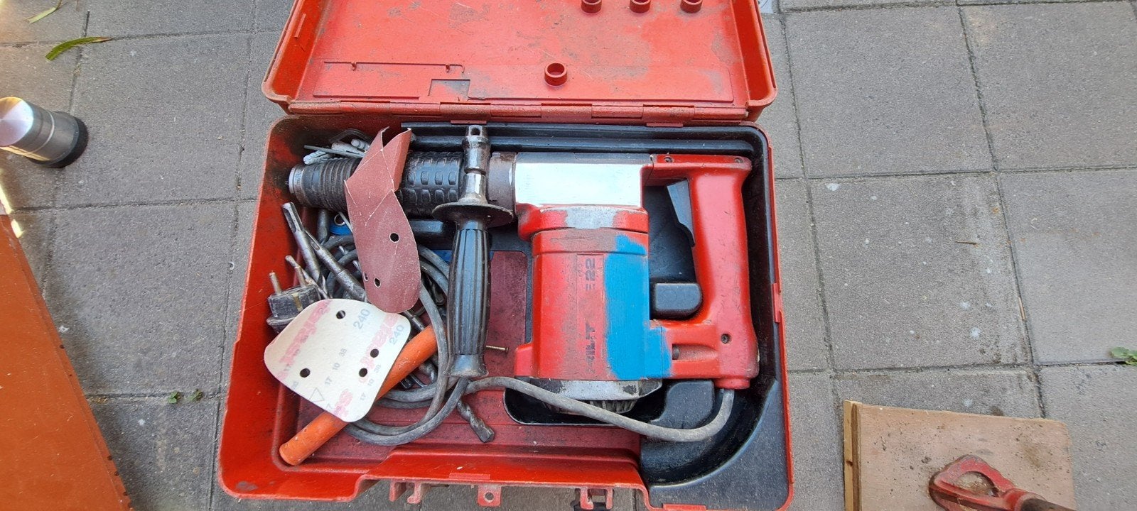 Hilti E22, Doe-het-zelf en Verbouw, Ophalen, Gebruikt, Boor- en/of Breekhamer, Variabele snelheid