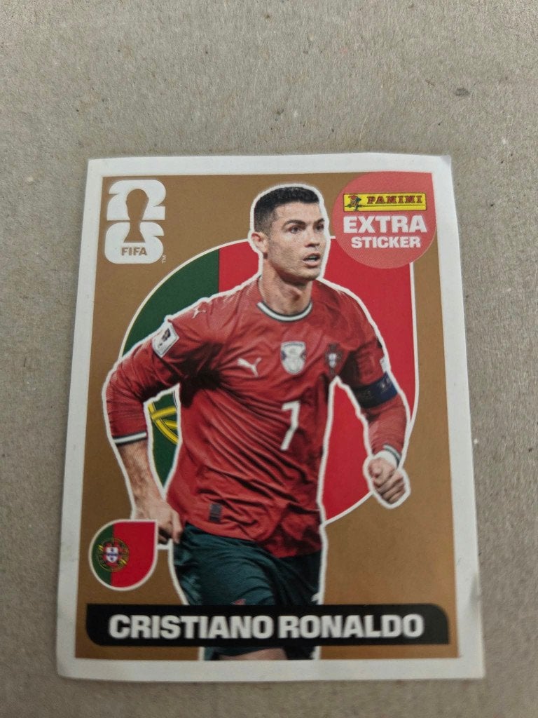 Panini FIFA Extra Sticker Cristiano Ronaldo (GOLD), Ophalen of Verzenden, Overige soorten, Zegels, Bonnen of Punten