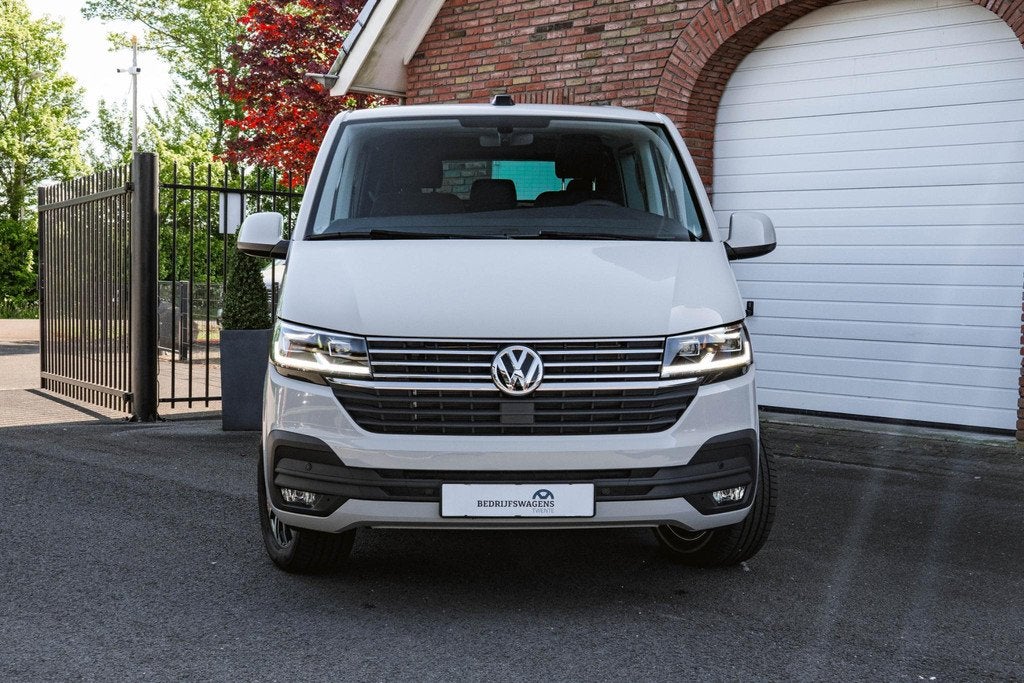 Volkswagen Transporter T6.1 150PK DSG CARAVELLE DUB/CAB LED, Stof, Gebruikt, 4 cilinders, Volkswagen