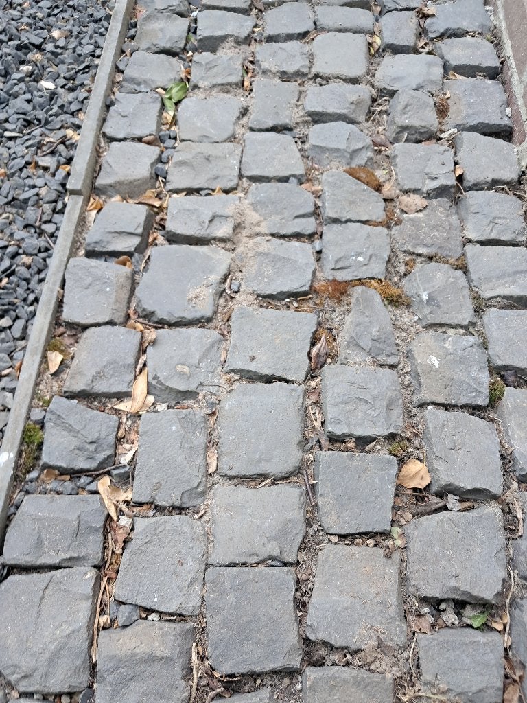 Te koop basalt kinderkoppen, Ophalen, Gebruikt, Overige typen, Natuursteen