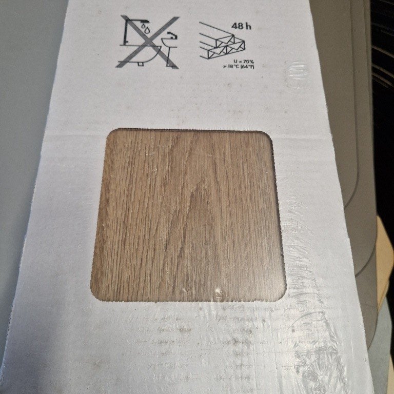 Restpartij 7,19 m2 laminaat IKEA TUNDRA. Eikeneffect, Ophalen, Postbus 23055, 1100 DN Amsterdam, IKEA of Sweden AB, Nieuw