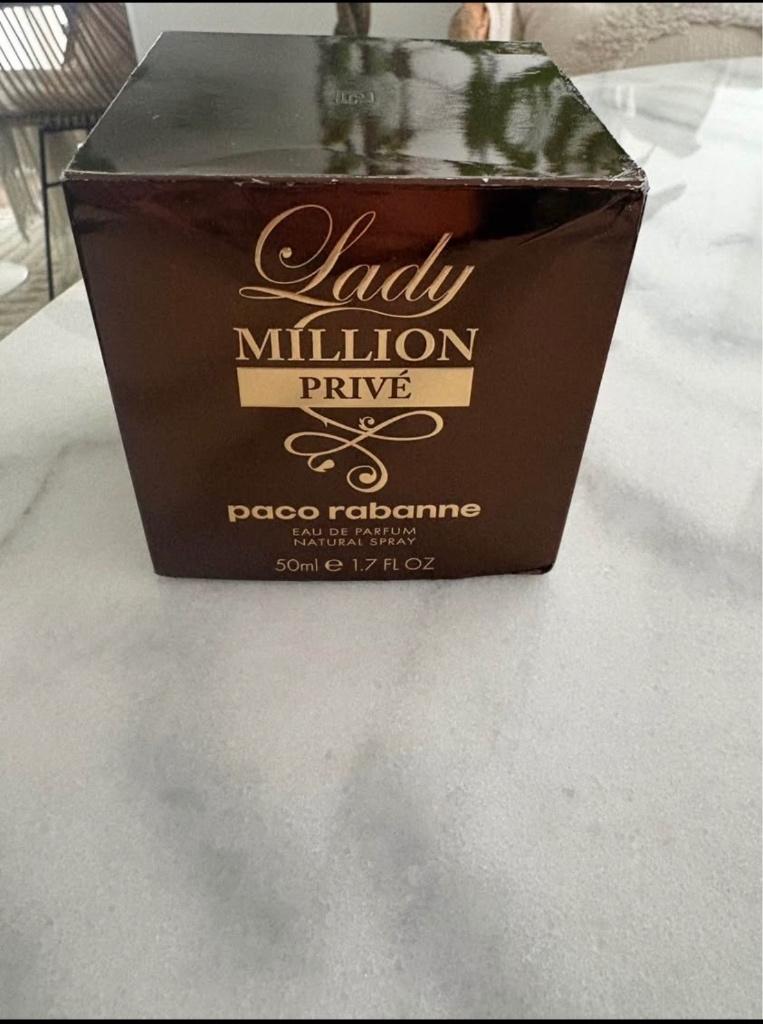 Parfum, Ophalen, Zo goed als nieuw