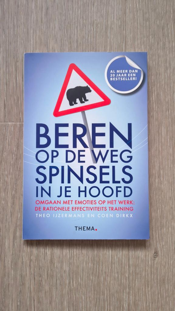 Beren op de weg, spinsels in je hoofd, Ophalen of Verzenden, Zo goed als nieuw, Theo IJzermans en Coen Dirkx