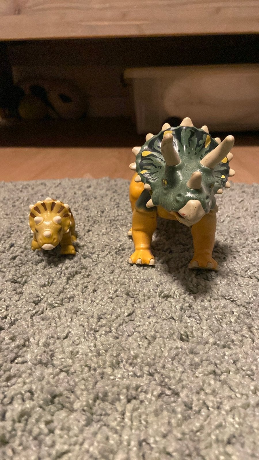 Triceratops Dinosaurus Speelgoed Set (2 stuks), Ophalen of Verzenden, Gebruikt