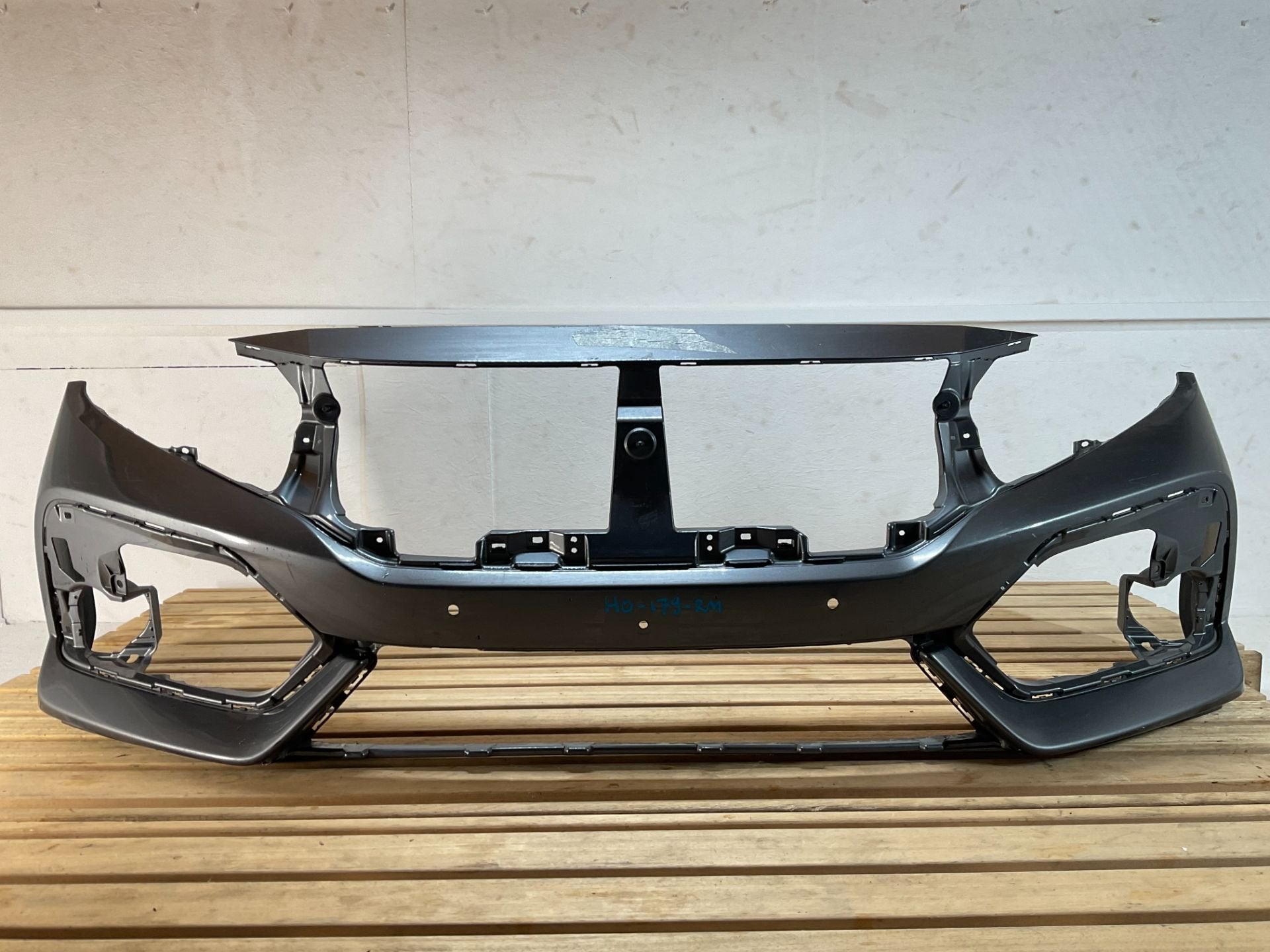 Bumper Honda Civic X 71101-TGG-ZZ00 Voorbumper HO-179-RM, Gebruikt, Info@honda.co.jp, Ophalen of Verzenden, Minami-Aoyama 2-chome 1-1
107-8556  Tokyo