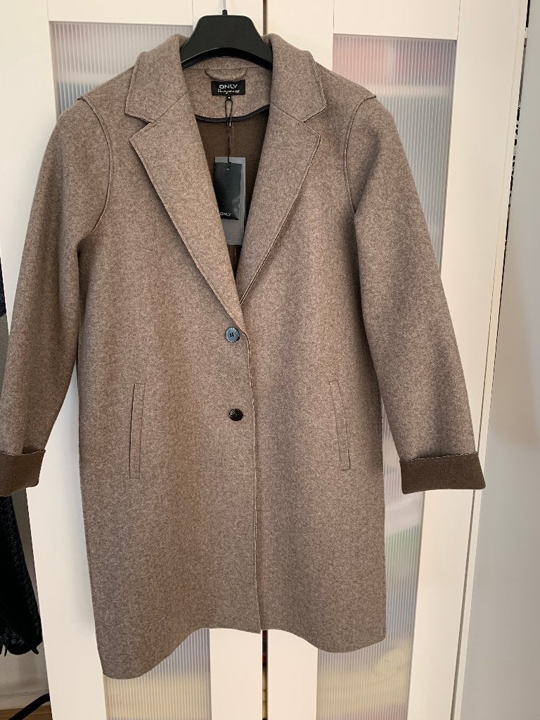 ONLY damesjas nieuw maat M nieuw met kaartje, Only, Beige, Nieuw, Ophalen of Verzenden