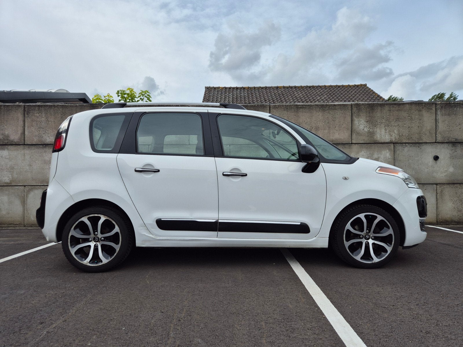 Citroën C3 Picasso 1.4 VTI 70KW 2013 Wit, Auto's, Citroën, Voorwielaandrijving, 635 kg, Wit, 1176 kg