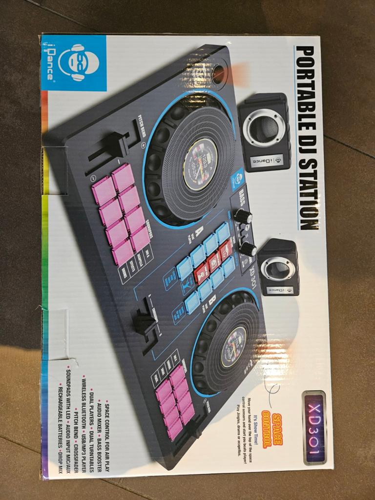 iDance XD301 Draagbare DJ Station met Speakers, Muziek en Instrumenten, Dj-sets en Draaitafels, Ophalen of Verzenden, Zo goed als nieuw