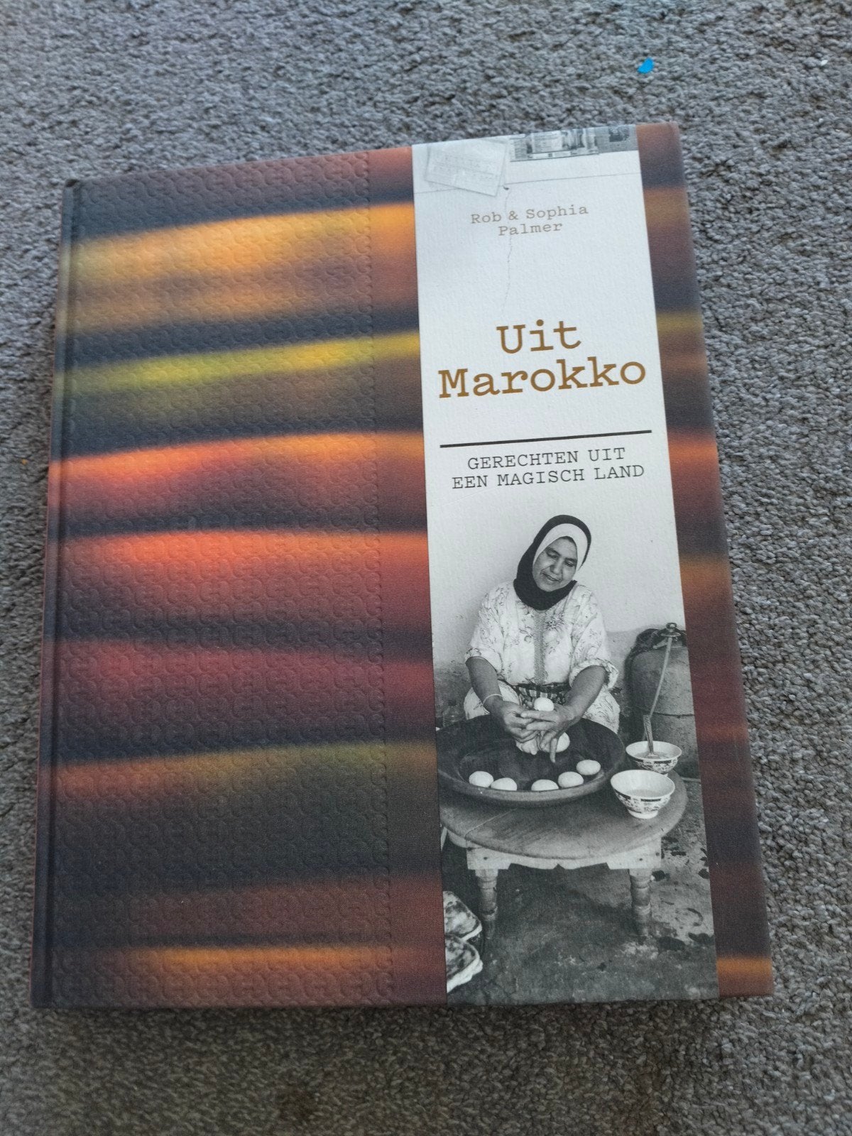Uit Marokko: Gerechten uit een Magisch Land, Midden-Oosten en Marokko, Voorgerechten en Soepen, Ophalen of Verzenden, Zo goed als nieuw