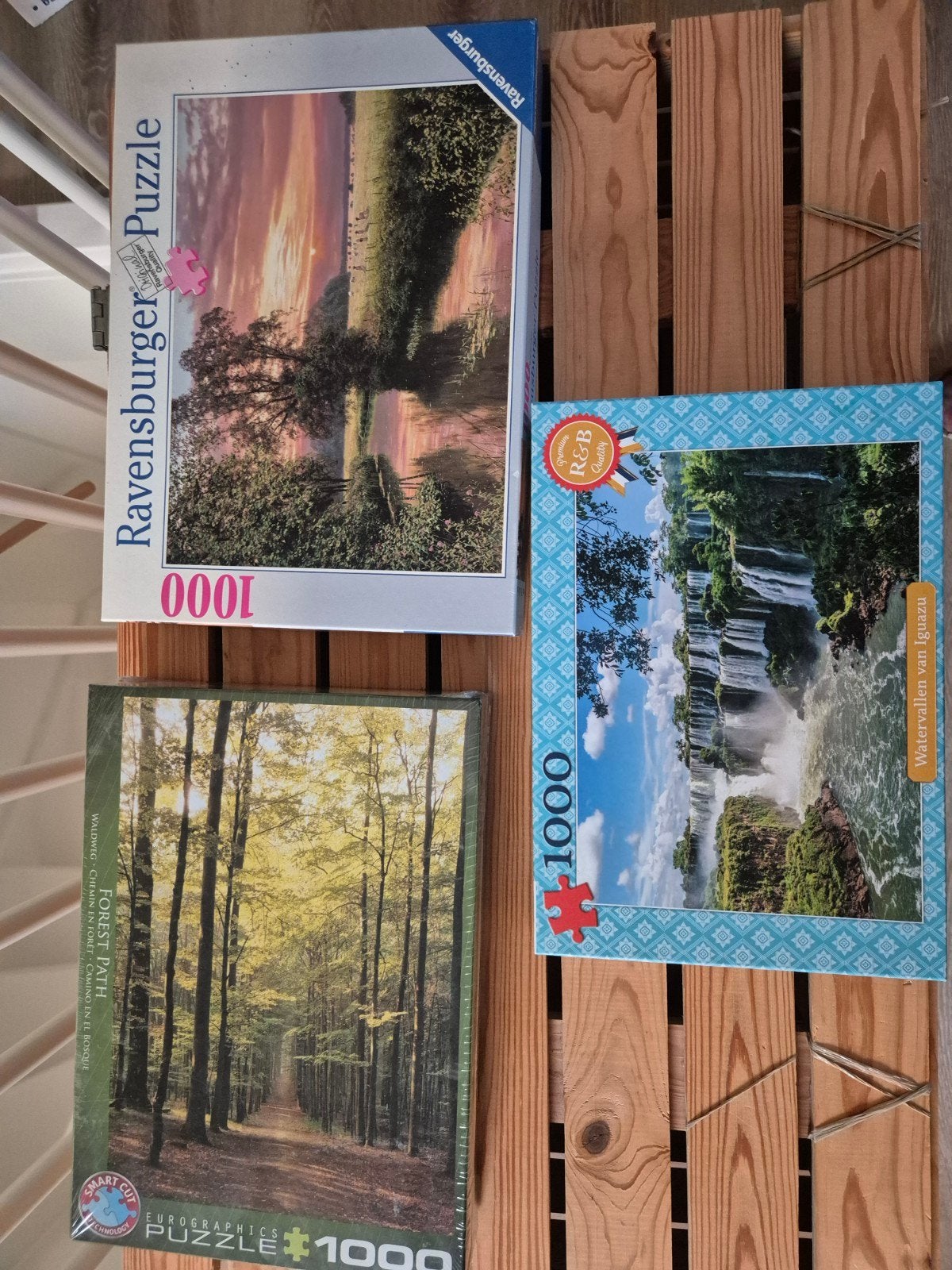 Drie 1000-stukjes puzzels: Ravensburger, Eurographics, R&B, Een of twee spelers, Ophalen, Zo goed als nieuw, Ravensburger, Eurographics, R&B