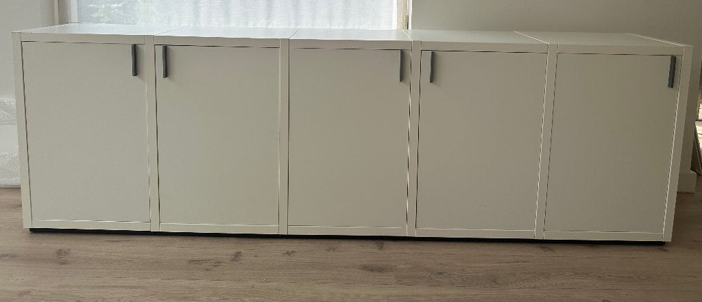 Prachtige Poliform designkast (wit, 257 of 307 cm breed), Ophalen, 200 cm of meer, Modern, 25 tot 50 cm
