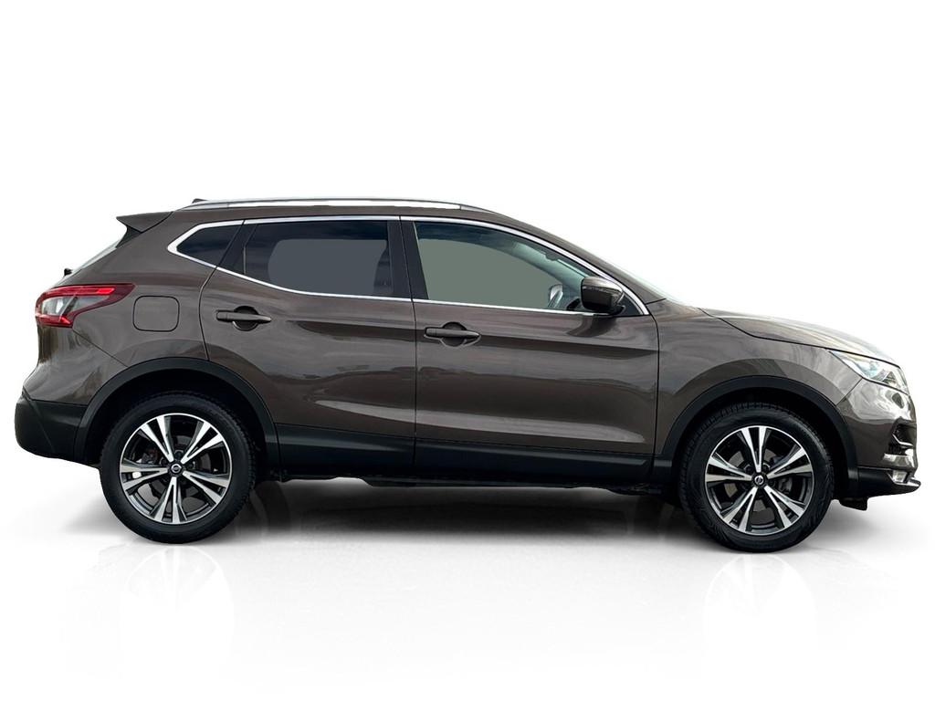 Nissan Qashqai 1.3 DIG-T 160 PK Aut7 N-Connecta  Pano, Stof, Gebruikt, 4 cilinders, Bedrijf