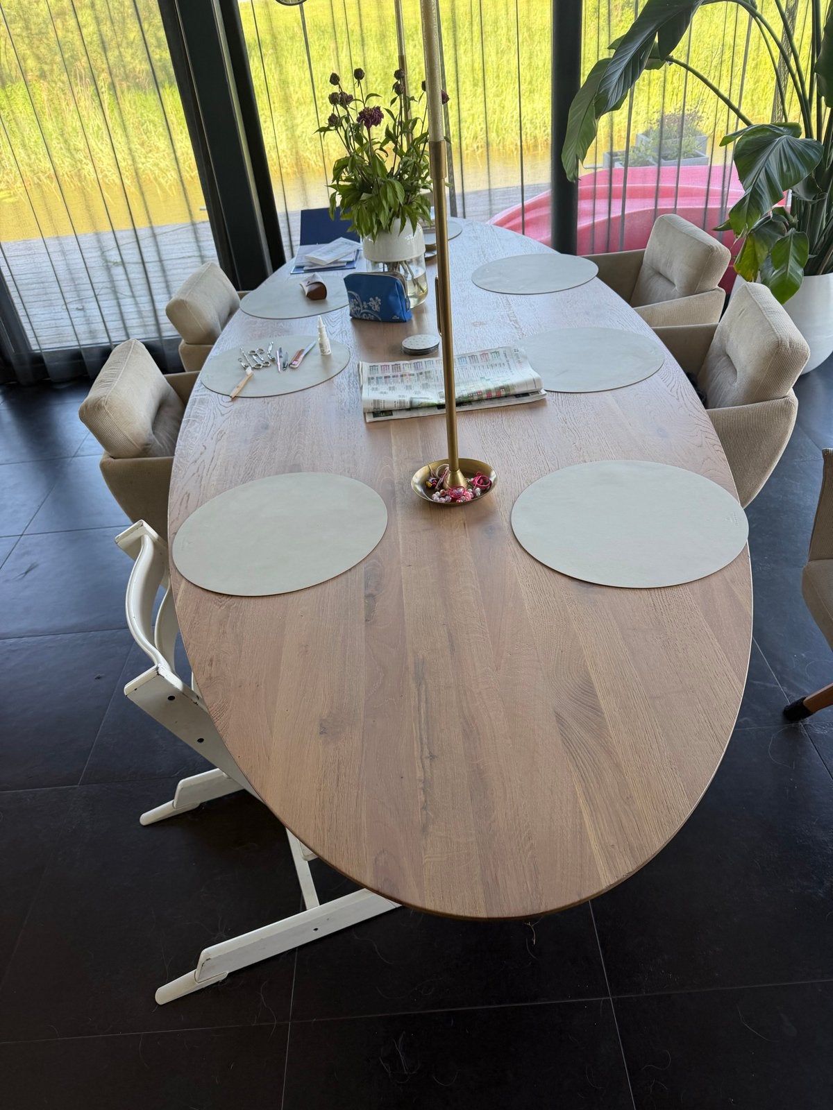 Ovale eettafel van eikenhout, Huis en Inrichting, Tafels | Eettafels, Ophalen, Eikenhout, 50 tot 100 cm, Zo goed als nieuw