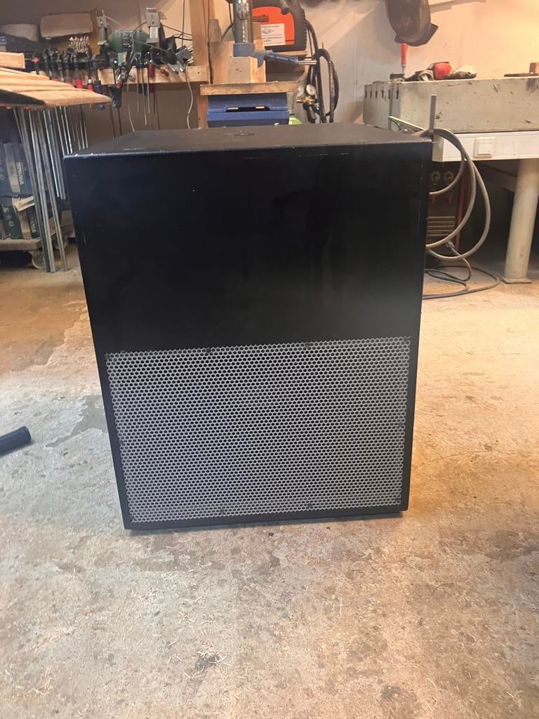 2 Cubo sub - zelfbouw volgens ontwerp., Ophalen, Zo goed als nieuw, Subwoofer, Overige merken
