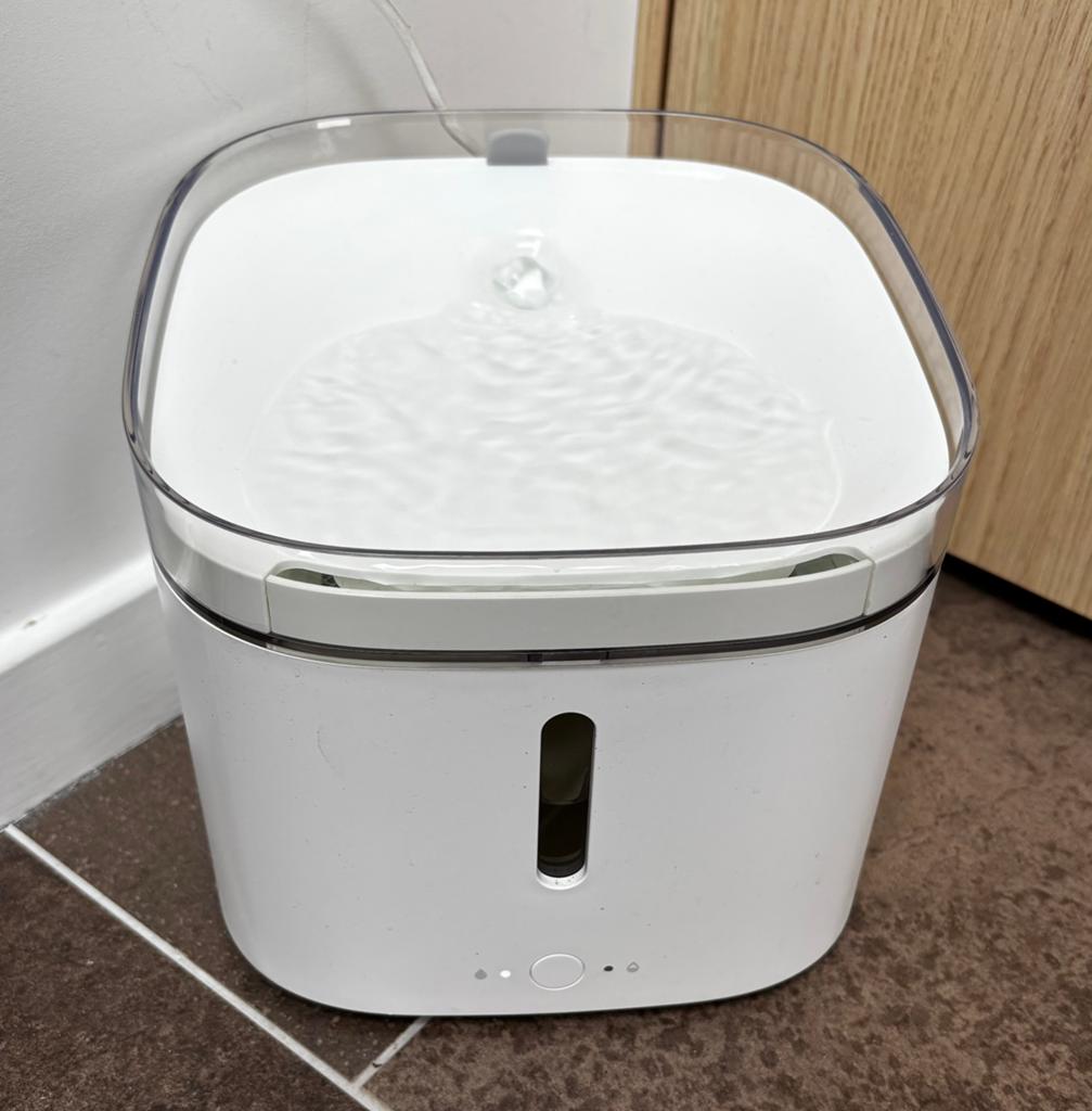 Xiaomi drinkfontein, Dieren en Toebehoren, Ophalen of Verzenden, Automatisch, Zo goed als nieuw