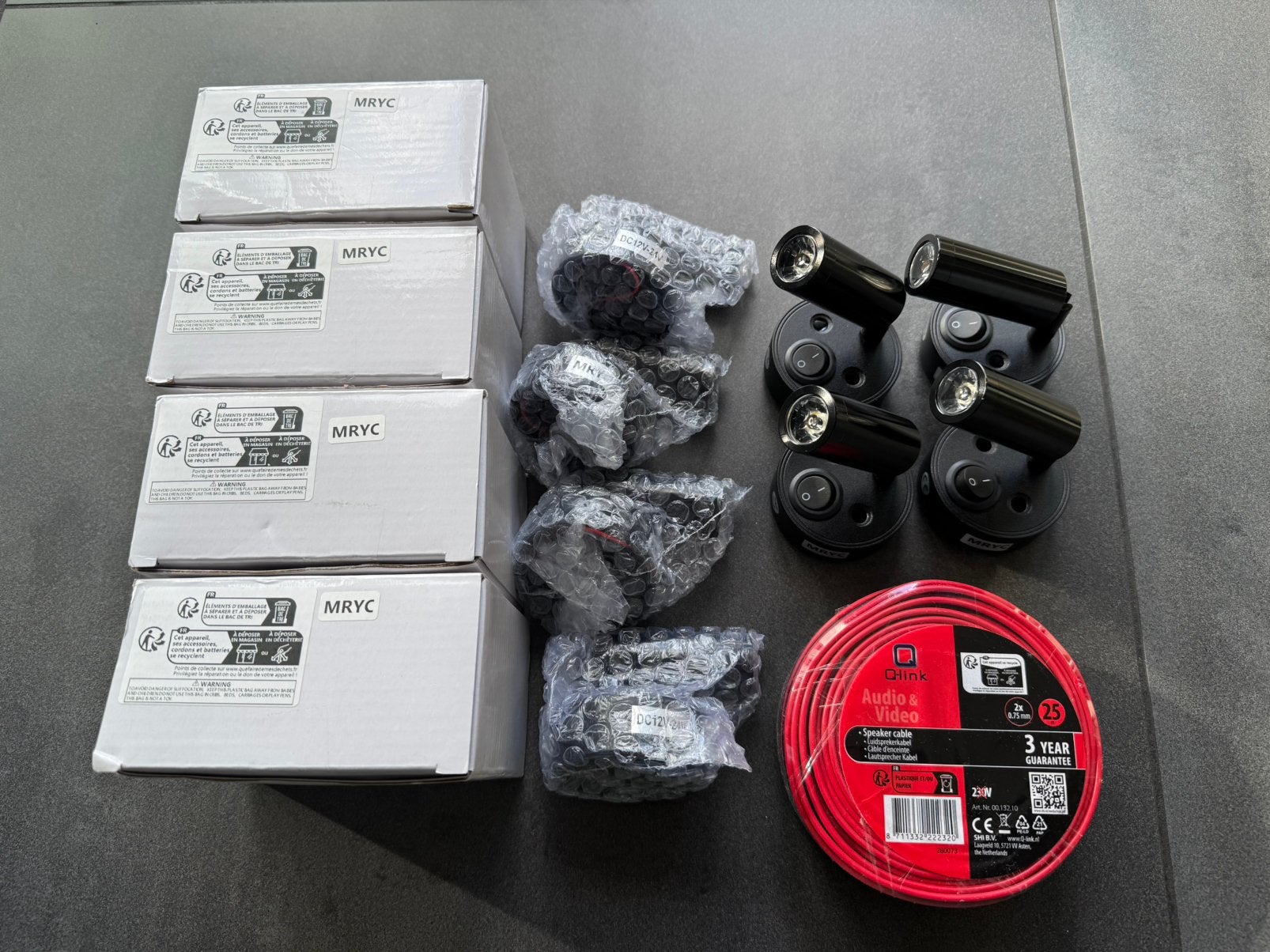 8x 12V Led lamp met schakelaat - zwart, Caravans en Kamperen, Ophalen of Verzenden, Nieuw