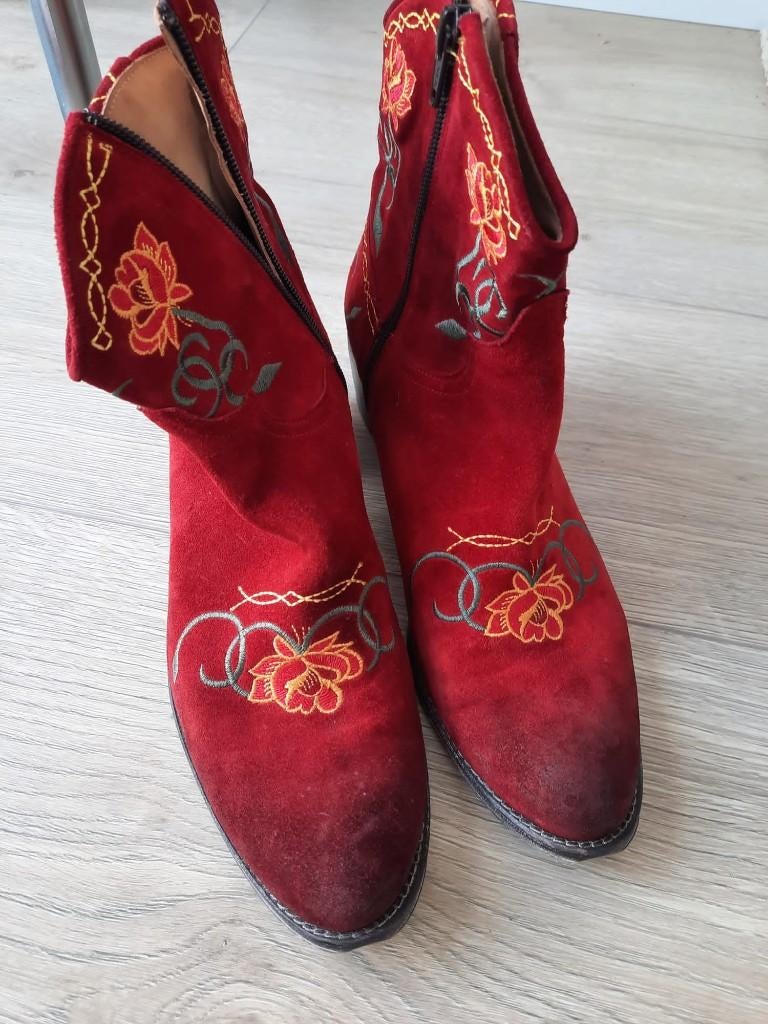 Suede laarzen maat 41 in perfecte staat, Verzenden, Lage of Enkellaarzen, Nieuw, Rood