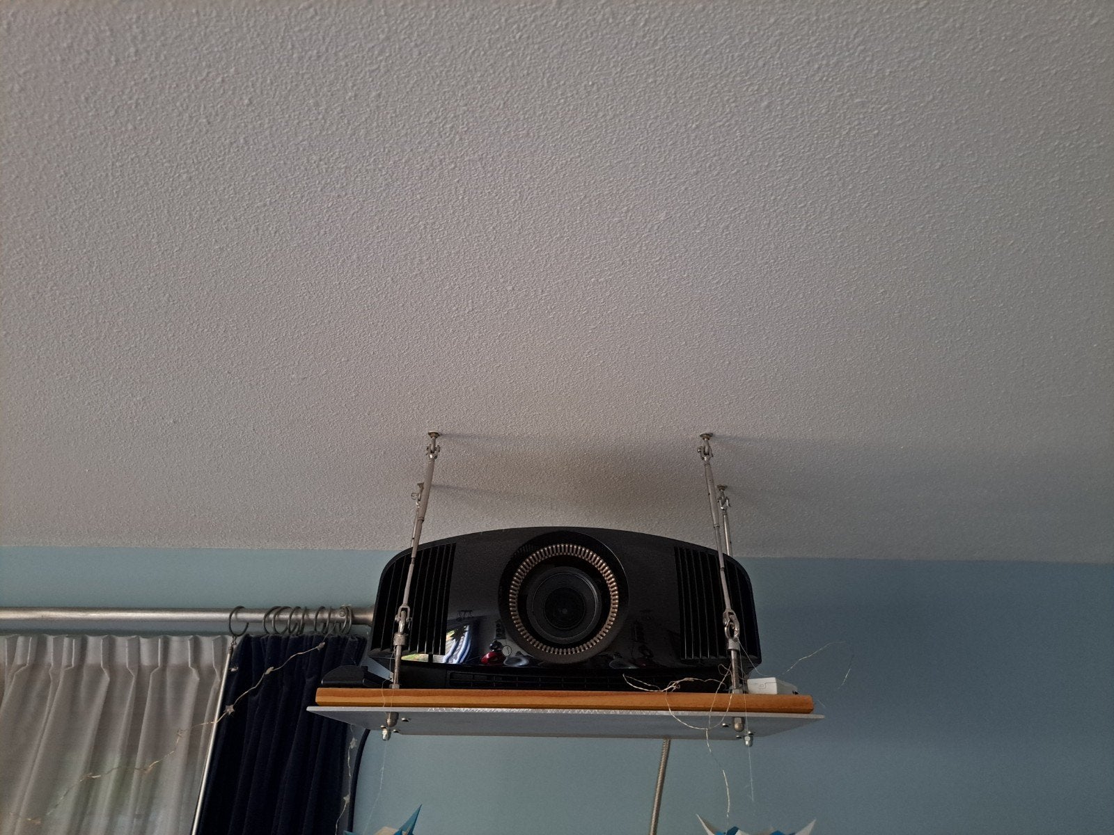 SONY VPL-VW520 ES TOPBEAMER IN HET ZWART, Ophalen of Verzenden, Ultra HD (4K)