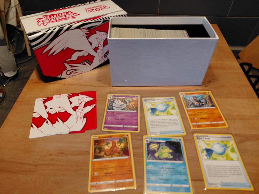 Box Pokémon kaarten (Box 5), Ophalen of Verzenden, Gebruikt, Meerdere kaarten