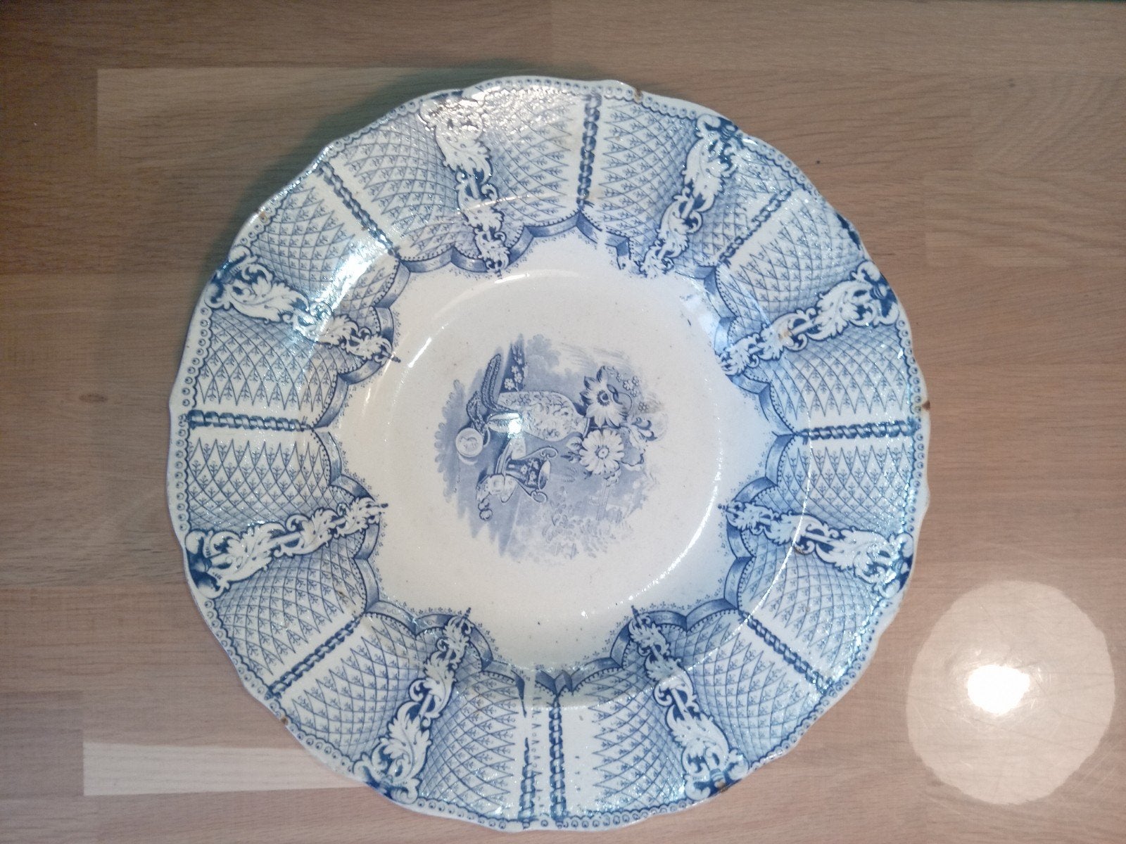 Antiek bord 'The Cabinet E.J.' - Blauw/Wit, Ø 26 cm, Antiek en Kunst, Ophalen of Verzenden