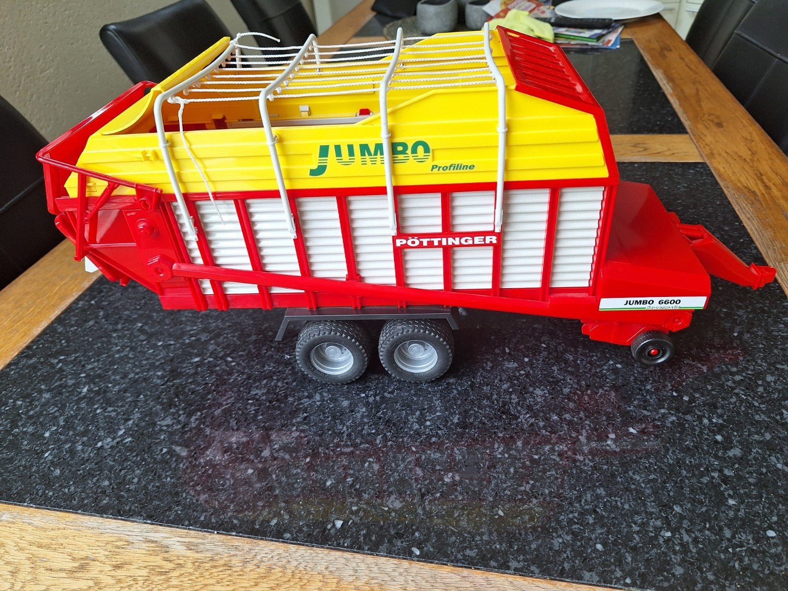 Pottinger ladewagen Bruder, Ophalen, Gebruikt