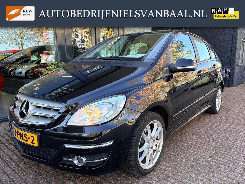 Mercedes-Benz B-klasse 180 BlueEFFICIENCY Business CLass, Auto's, Mercedes-Benz, Voorwielaandrijving, Euro 5, 15 km/l, Gebruikt