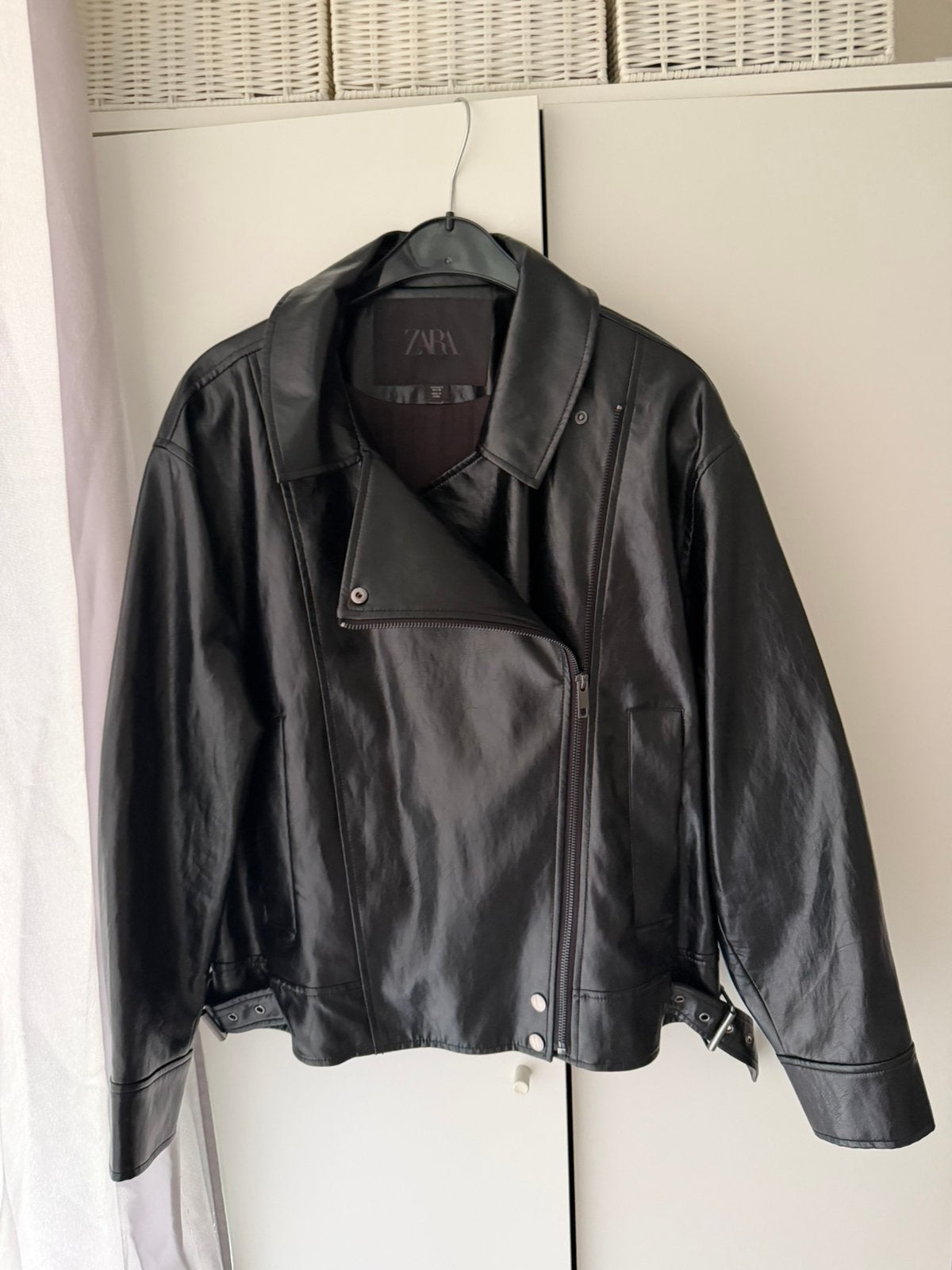 Zara jas, Kleding | Dames, Ophalen, Nieuw, Maat 42/44 (L), Zwart