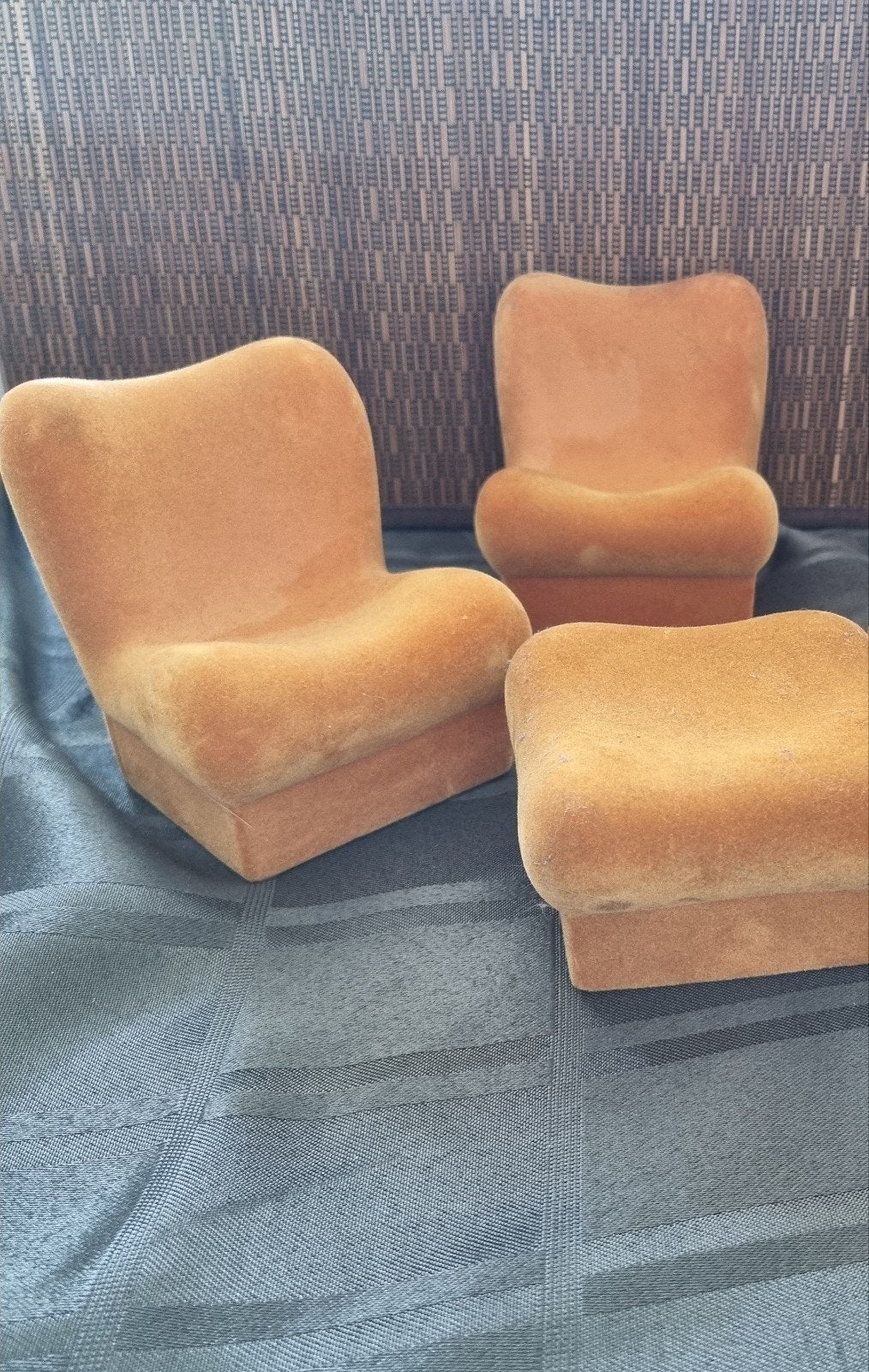 Furga poppen meubels stoelen en tafel (poef), Ophalen of Verzenden, Zo goed als nieuw, Poppenhuis