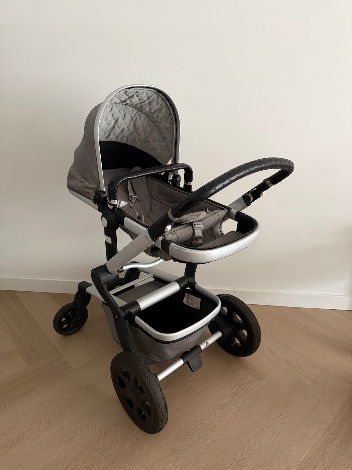 Joolz Day 3 kinderwagen – nette staat met extra's, Kinderen en Baby's, Kinderwagens en Combinaties, Zo goed als nieuw, Met autostoeltje