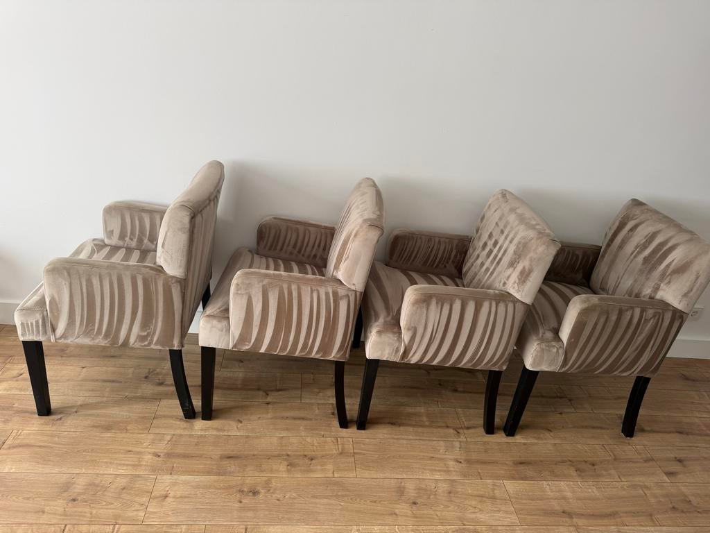 eetkamerstoelen beige met zwarte poten, Overige kleuren, Ophalen of Verzenden, Zo goed als nieuw, Vier