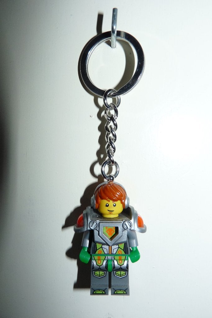 nieuw Lego sleutelhanger 853520 Nexo Nights - Aaron, Ophalen of Verzenden, Nieuw, Sleutelhanger, Lego