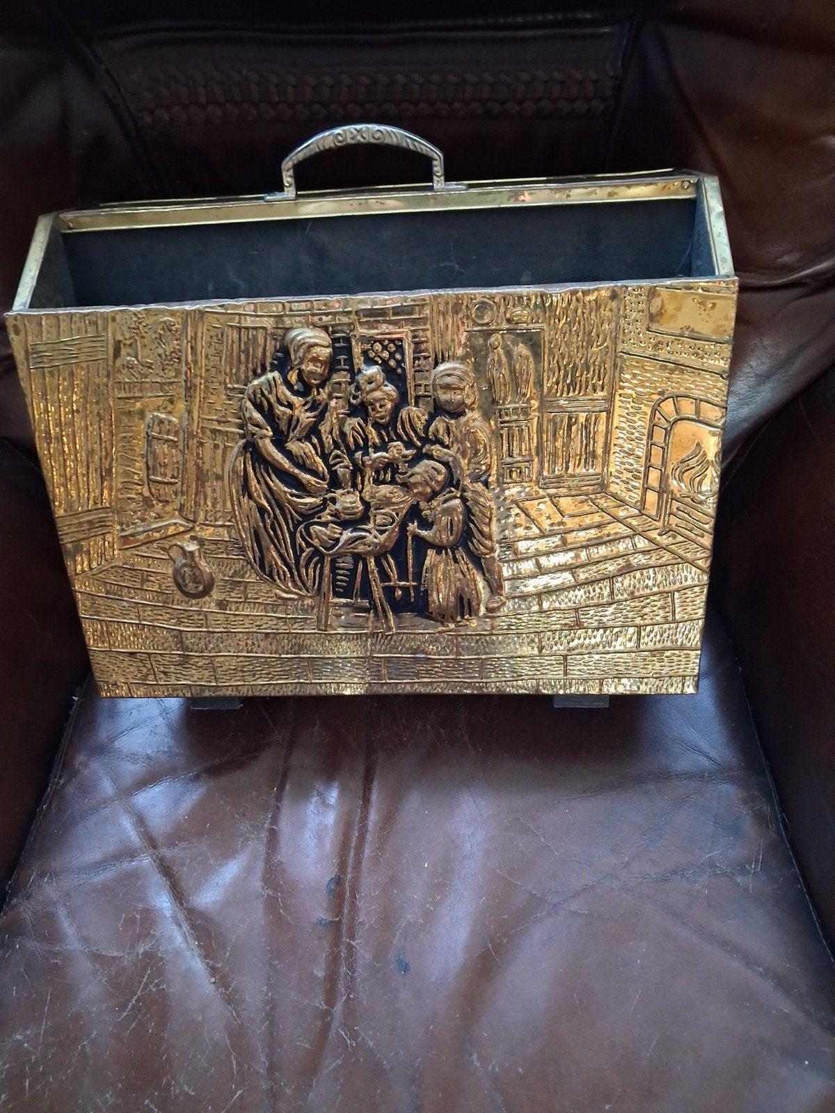 Te koop oude koperen lektuur/kranten bak., Antiek en Kunst, Ophalen of Verzenden